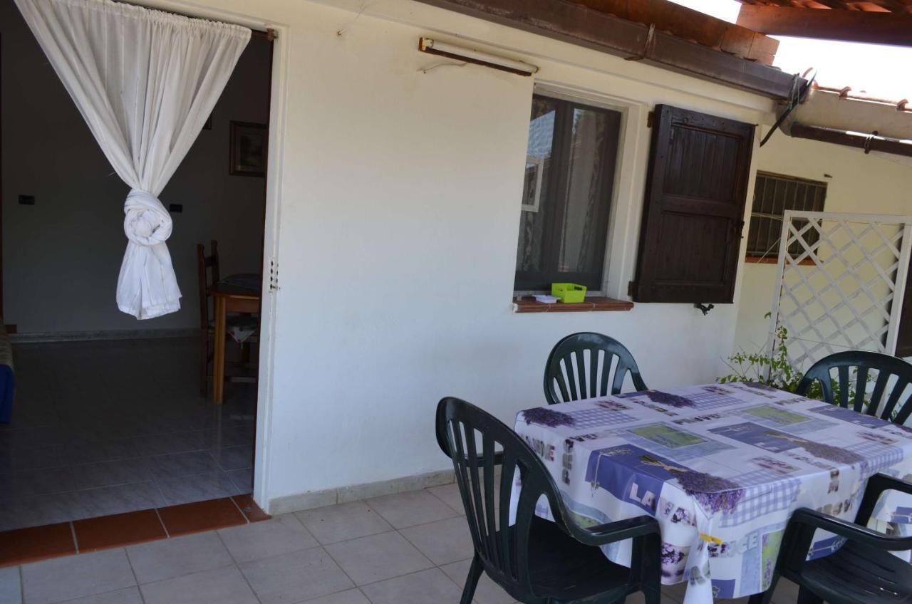 Casa Vacanze Cala Sapone Sant'Antioco Exterior photo